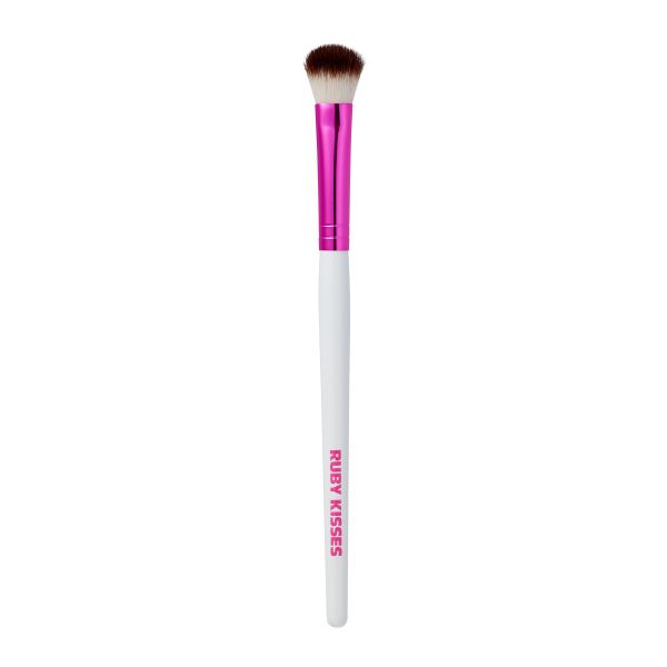 Ruby Kisses Large Eyeshadow Brush