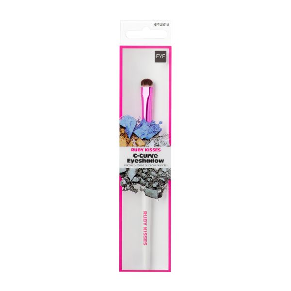 Ruby Kisses C-Curve Eyeshadow Brush